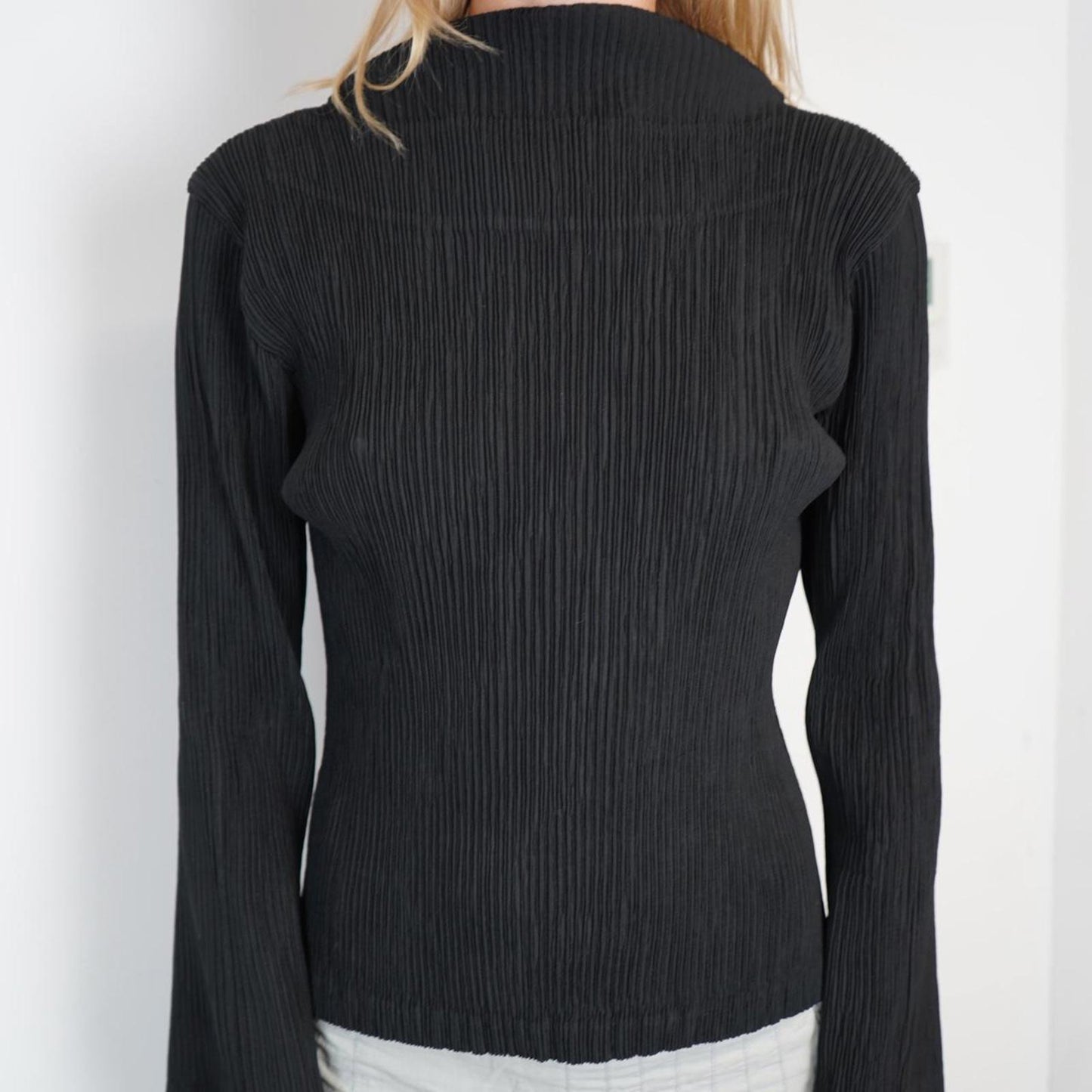 Issey Miyake Fete pleated black long sleeved top