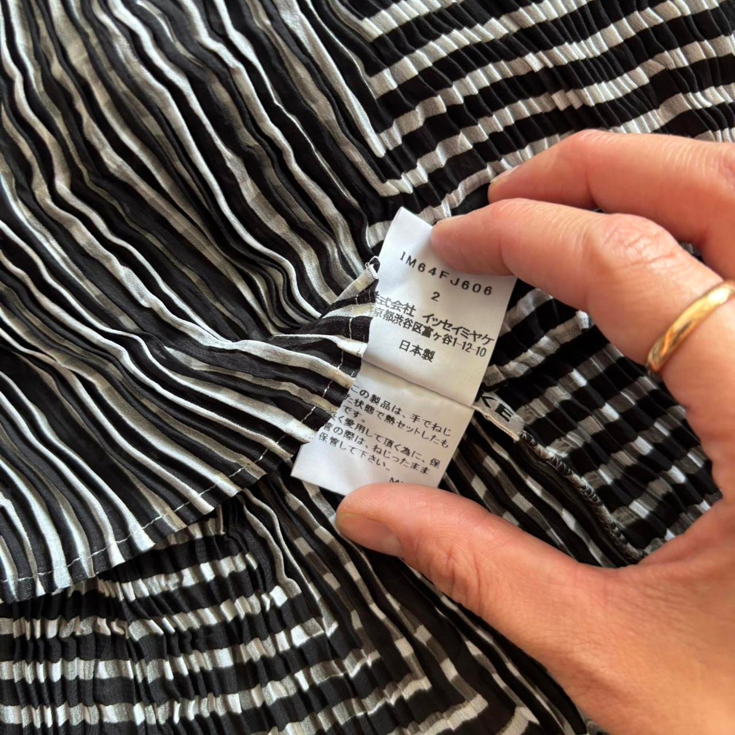Black and white Issey Miyake Fete long sleeve top