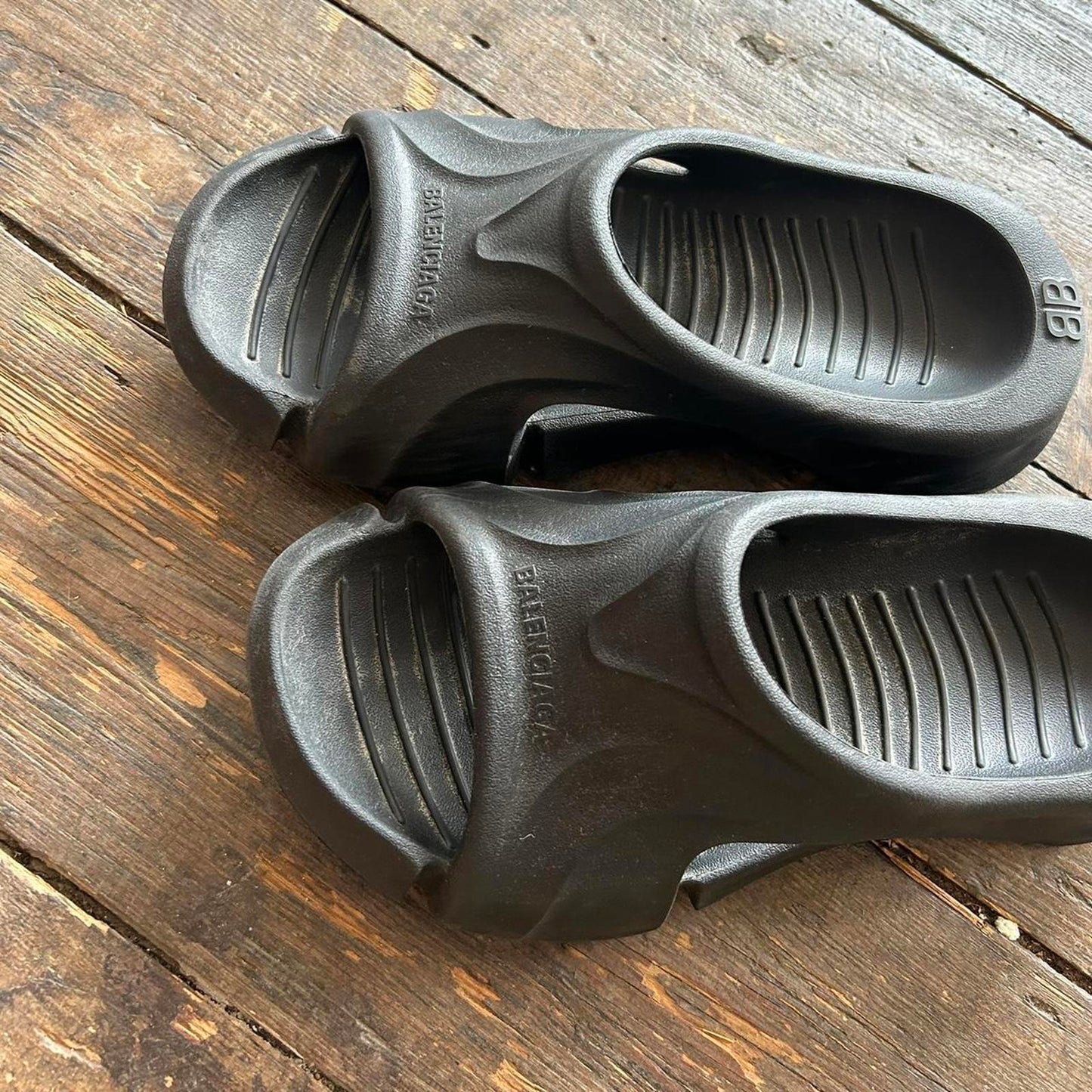 Balenciaga sliders