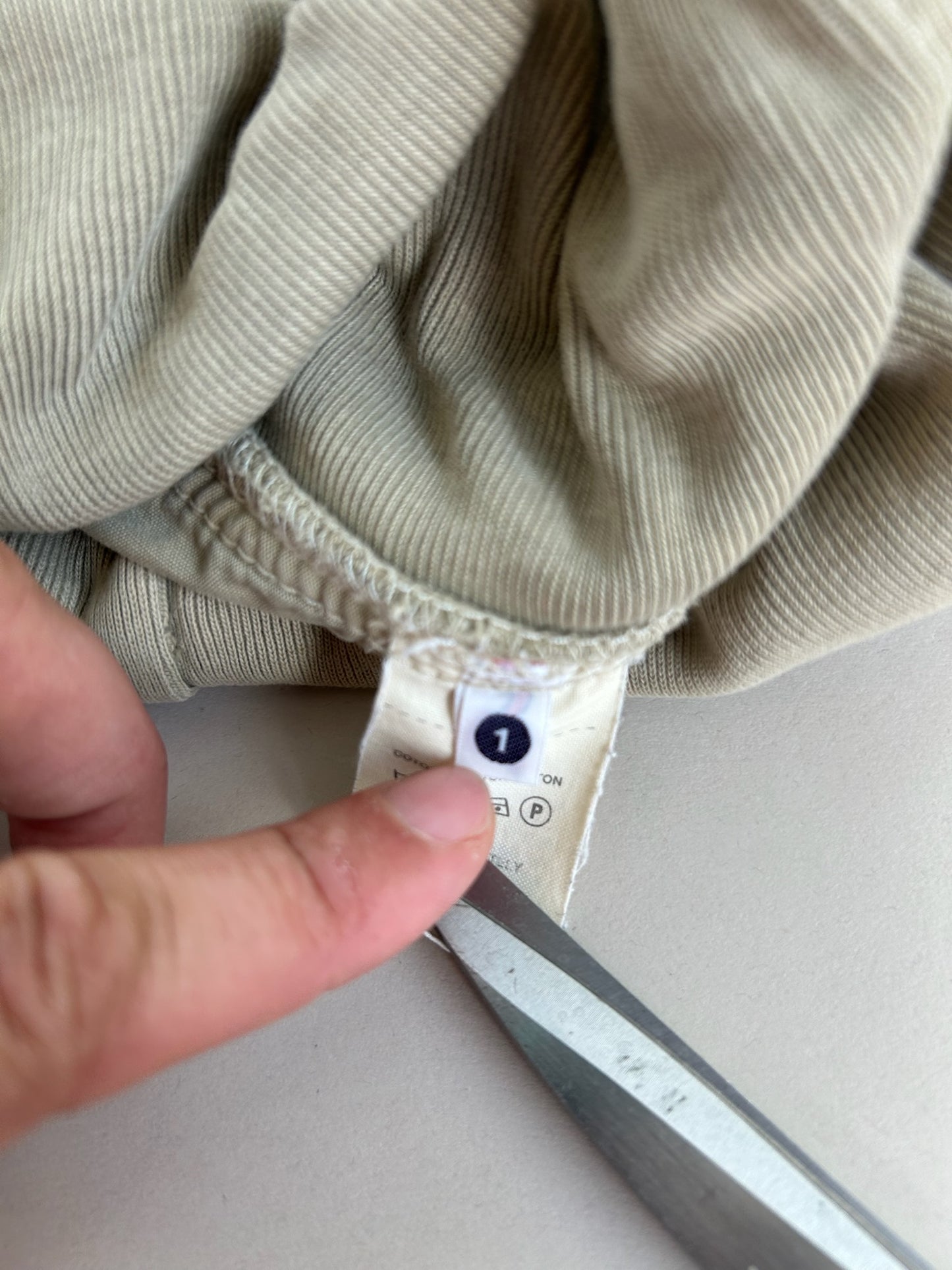 Comme Des Garçons Cropped Trousers