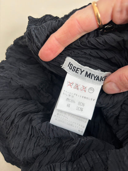 Issey Miyake Sleeveless Blouse