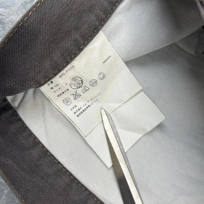 AD2004 Comme Des Garçons Man line trousers with knee crinkle details