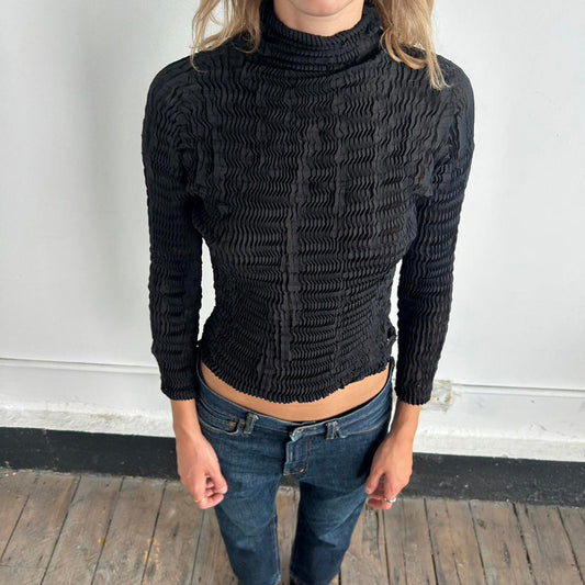 Issey Miyake scaled long sleeve pleated top