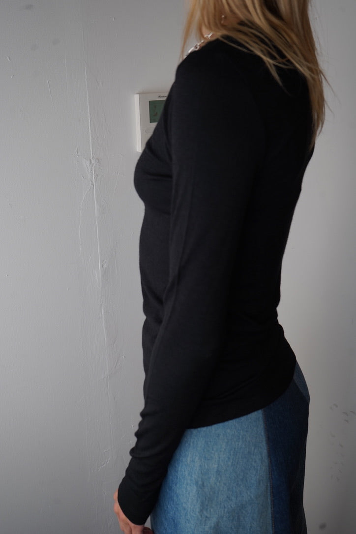 Issey Miyake Haat Long Sleeve