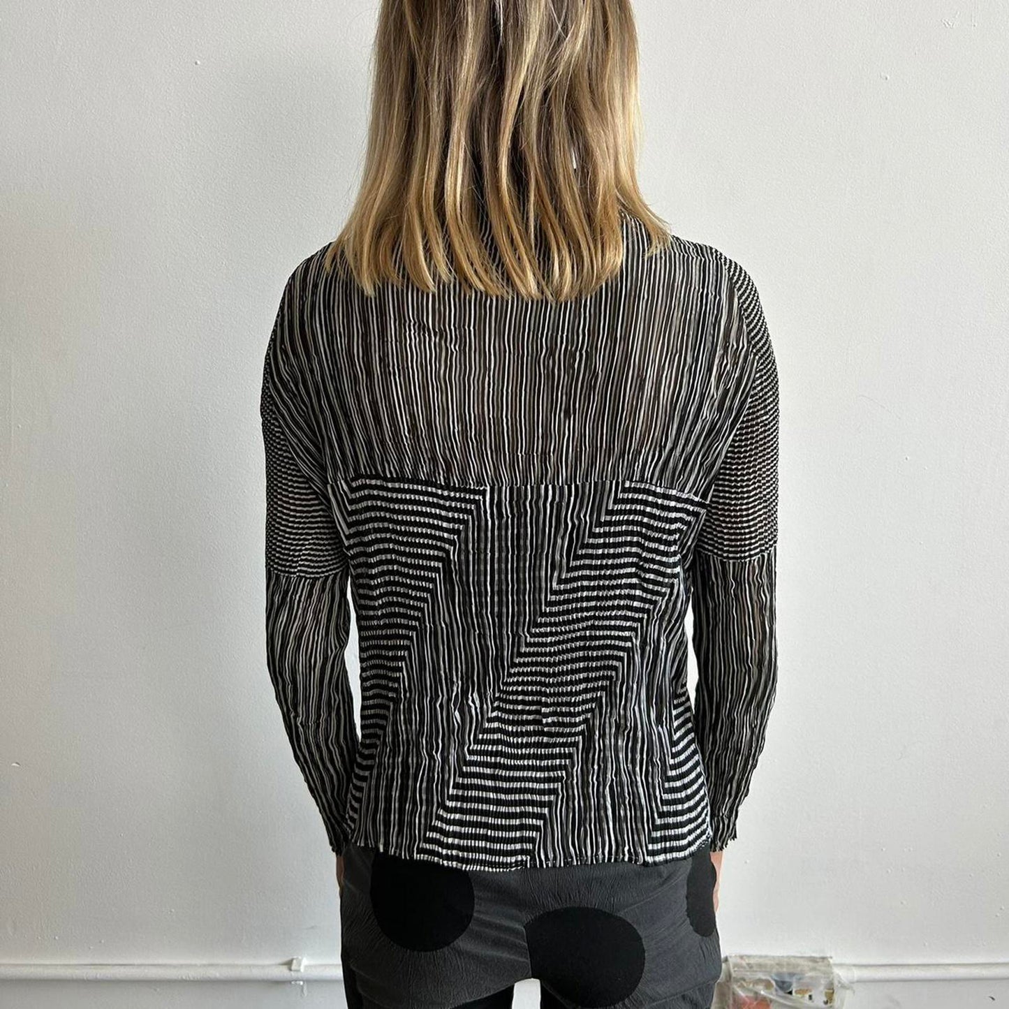 Black and white Issey Miyake Fete long sleeve top